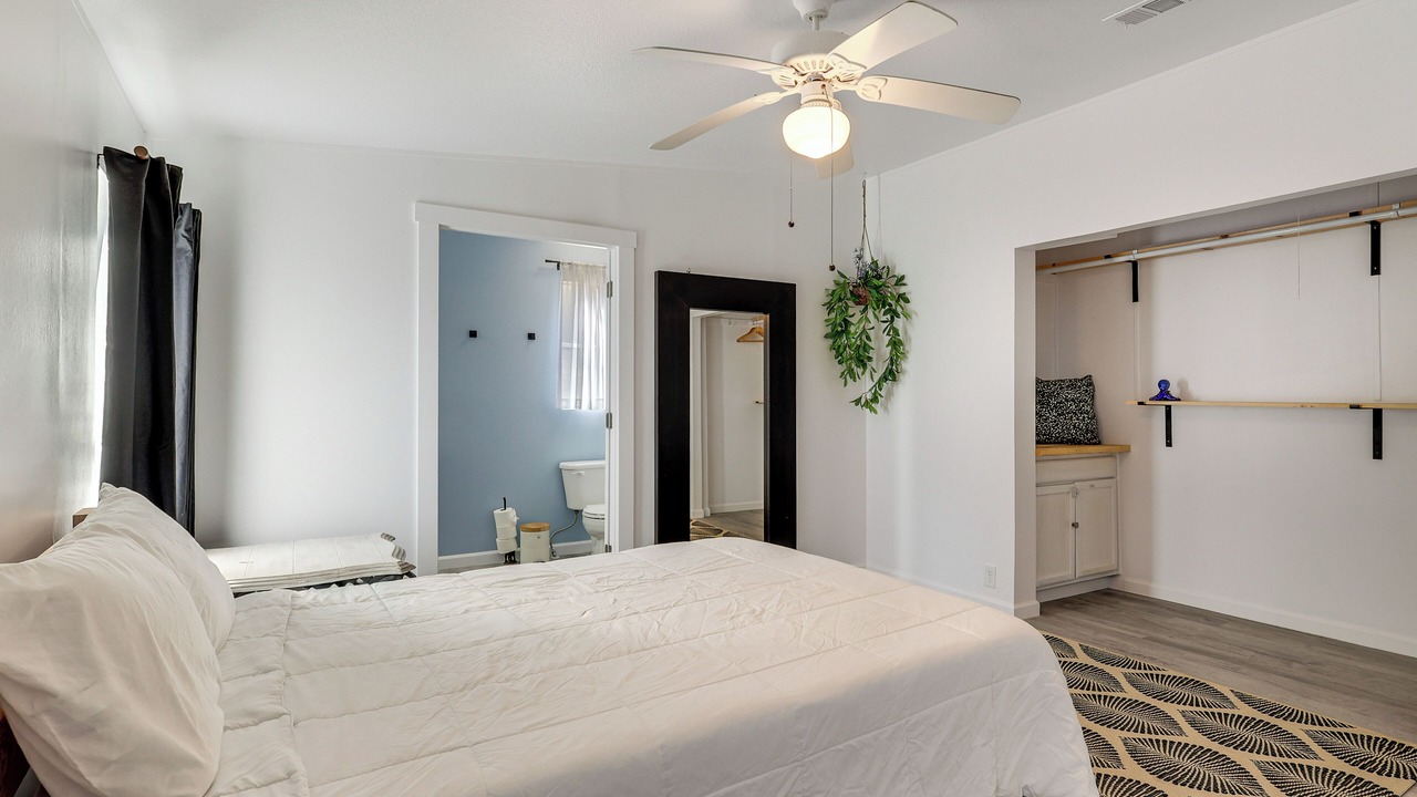 Photo of Bedroom in Valrico