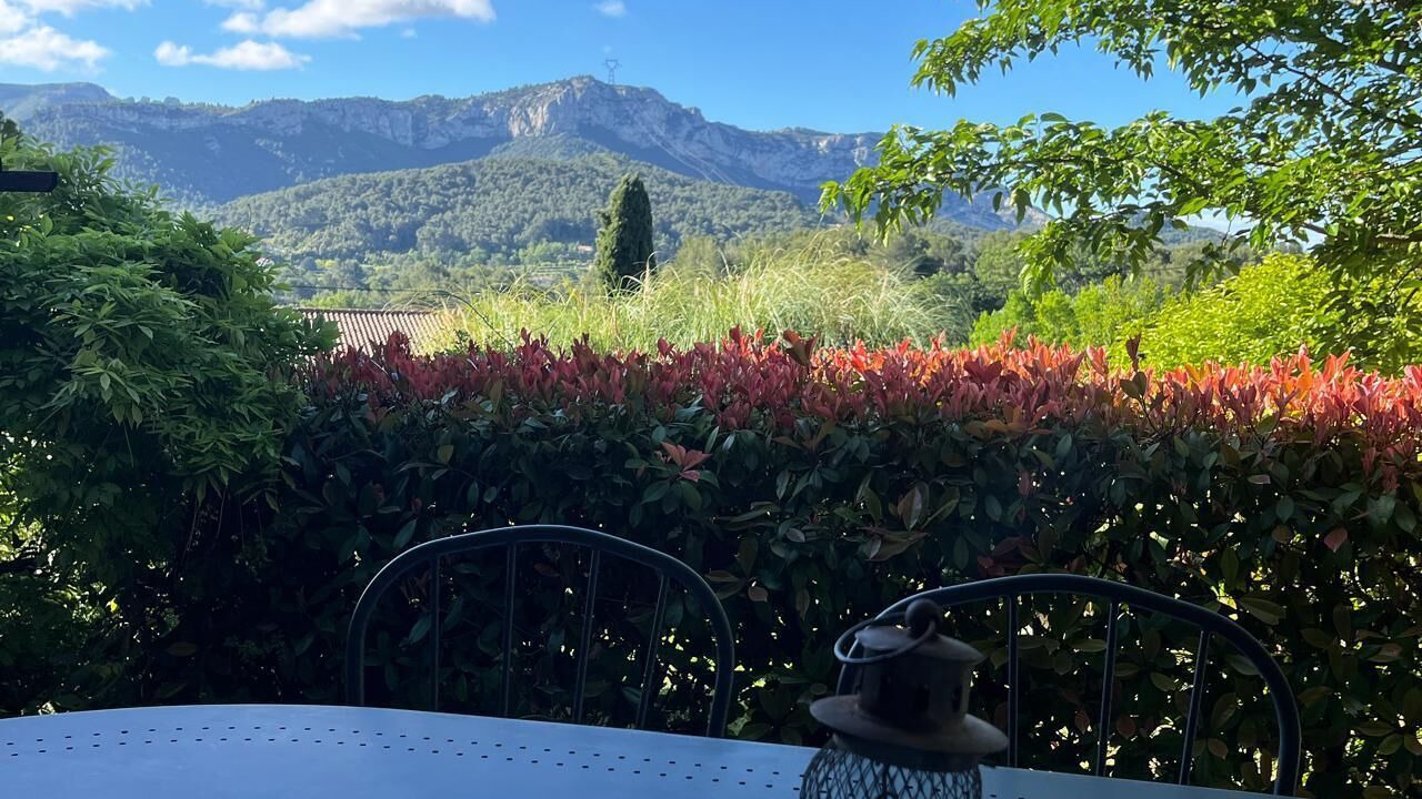 Photo of Outdoor in Auriol