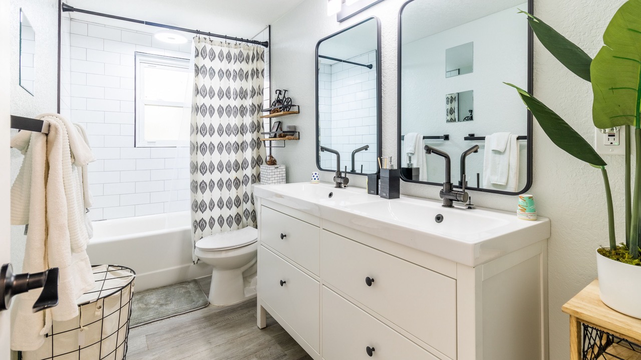 Photo of Bathroom in Plant City