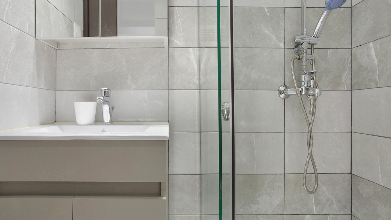 Photo of Bathroom in Alikanas