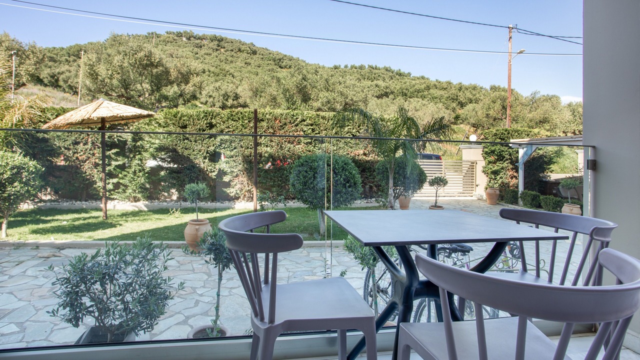 Photo of Outdoor in Alikanas