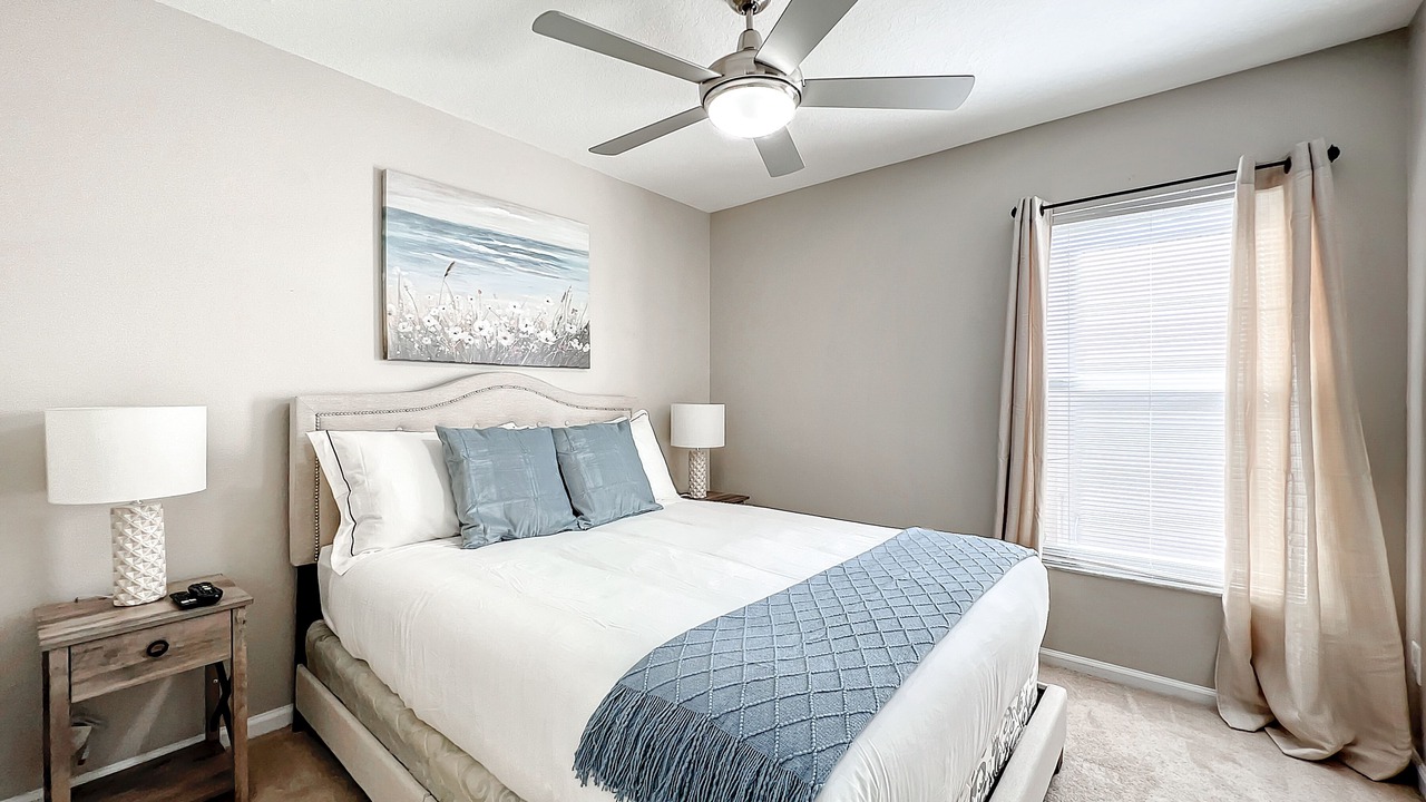 Photo of Bedroom in Windsor Palms
