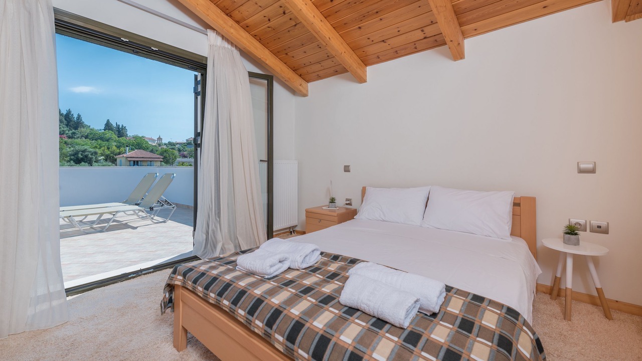 Photo of Bedroom in Neromilos