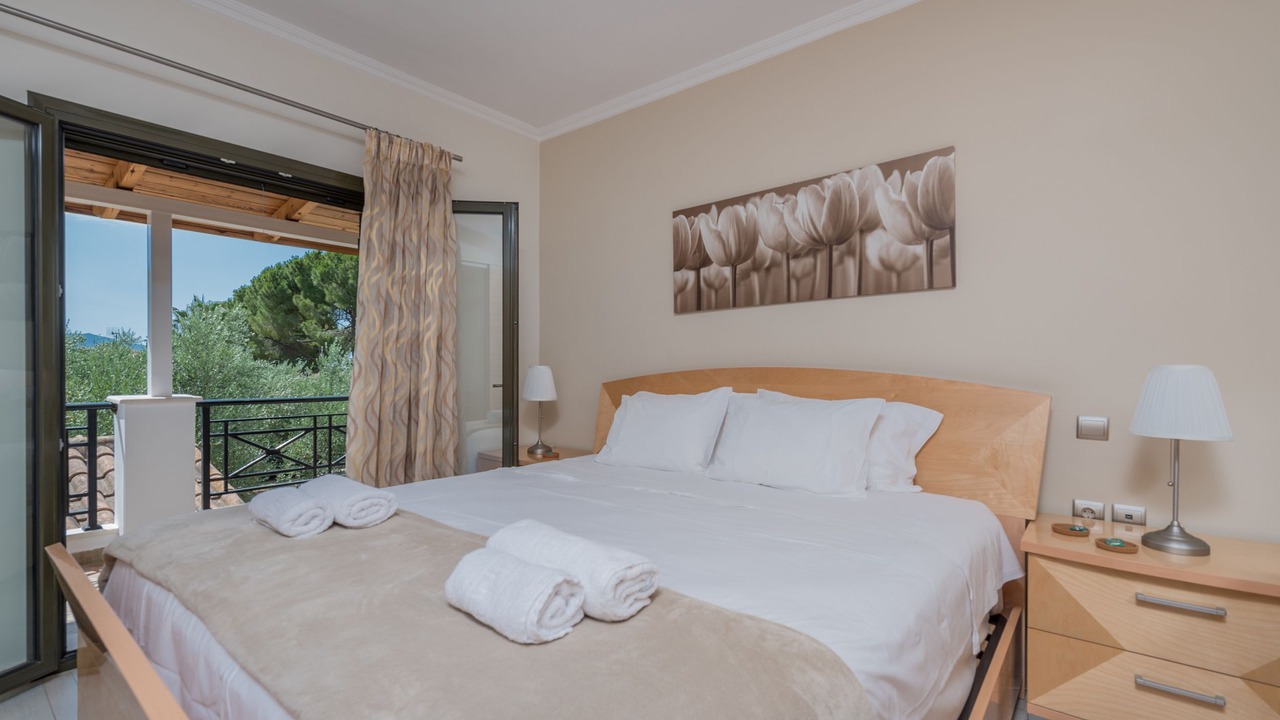 Photo of Bedroom in Neromilos