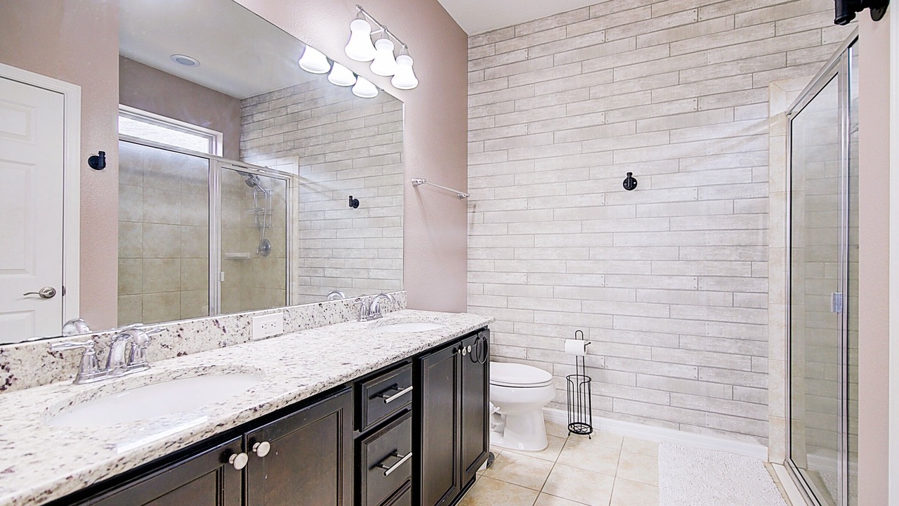 Photo of Bathroom in Riverview