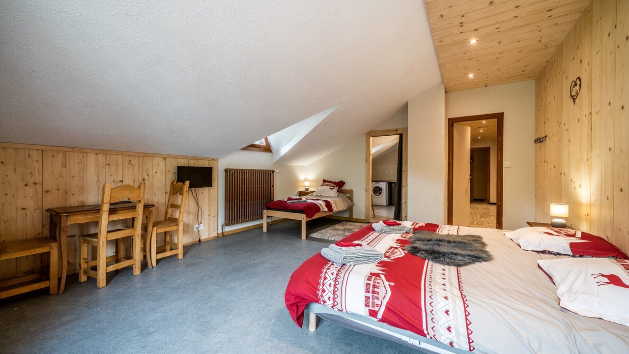 Photo of Bedroom in Abondance