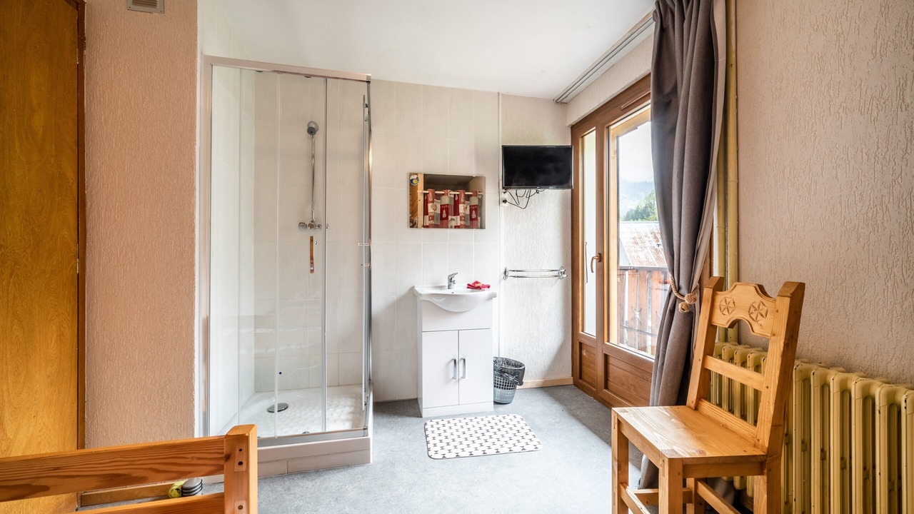Photo of Bathroom in Abondance