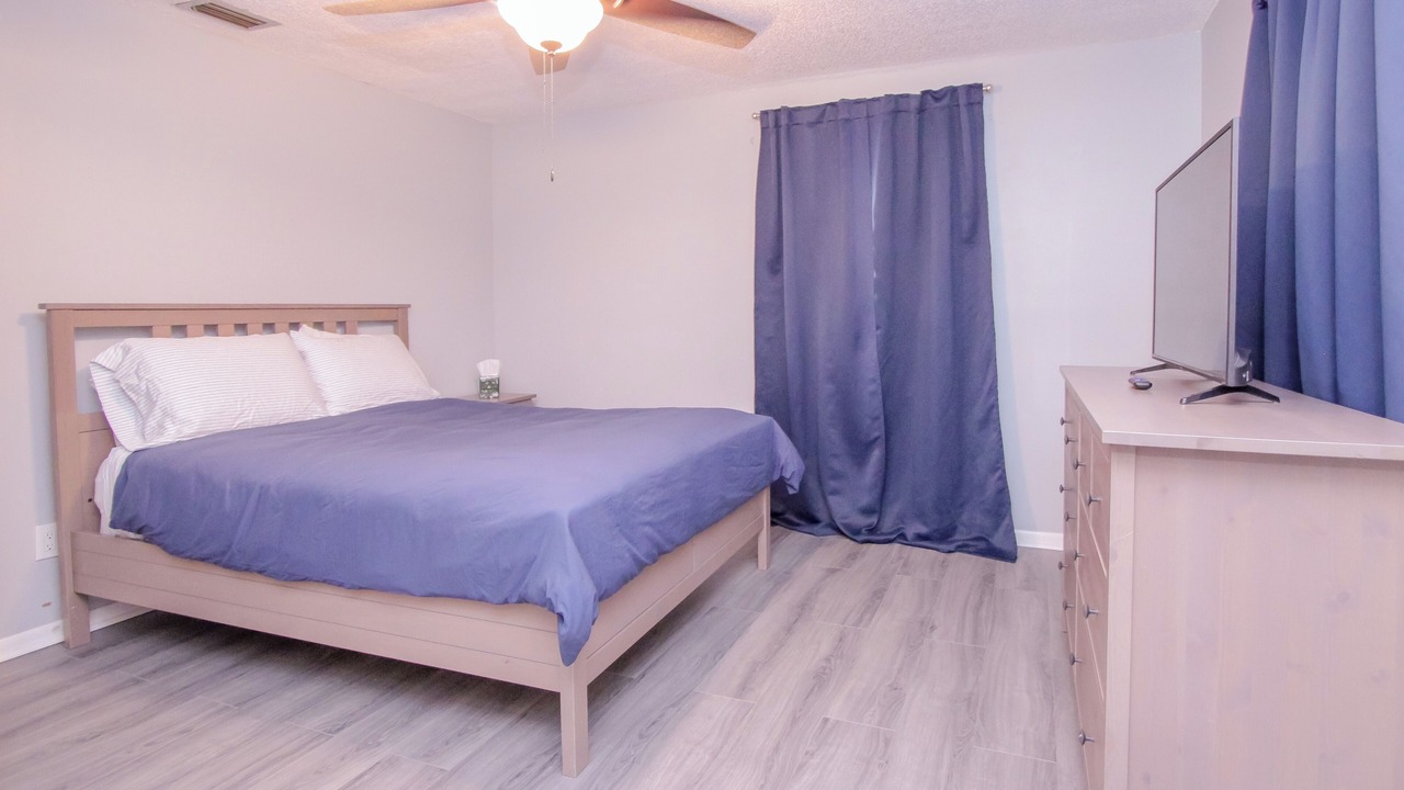 Photo of Bedroom in Riverview