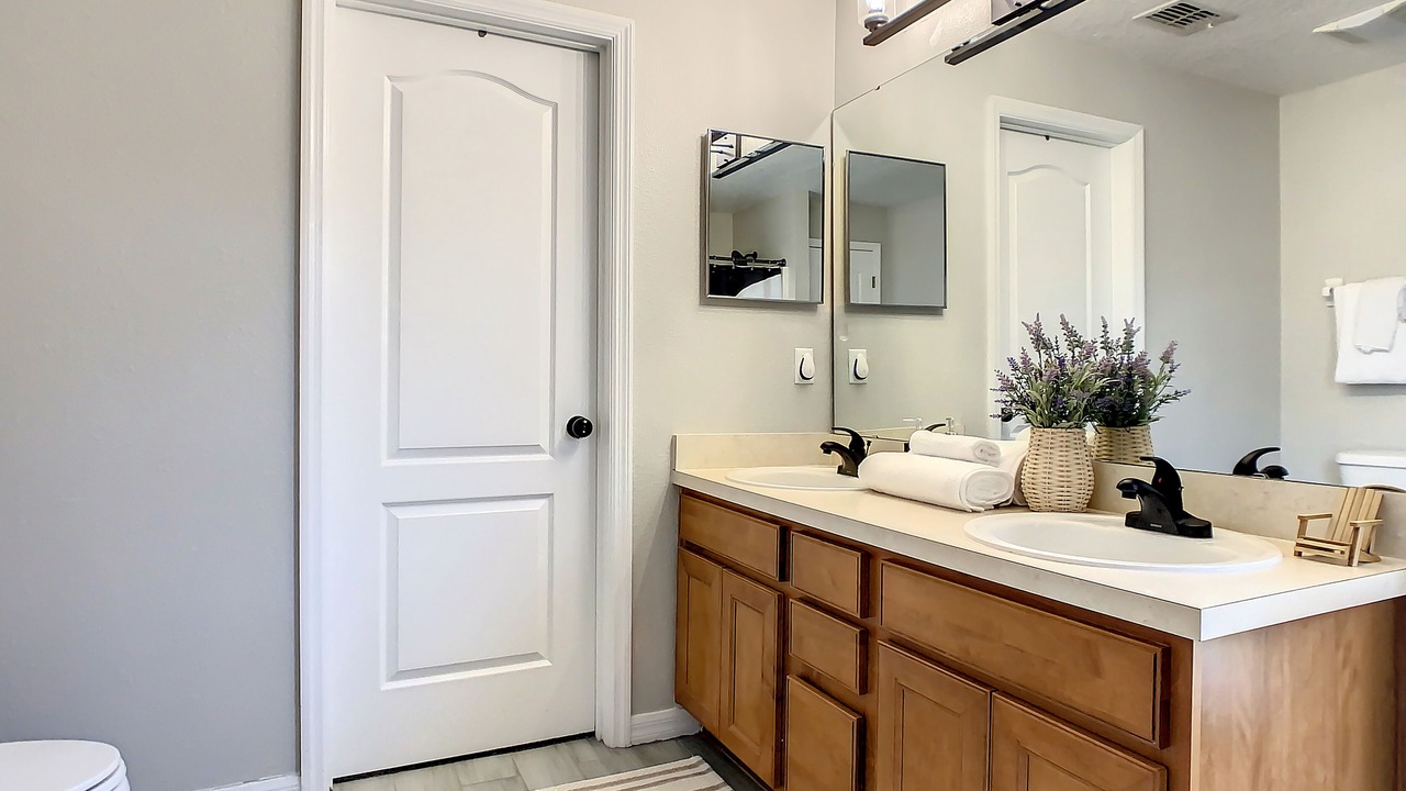 Photo of Bathroom in Sandy Ridge