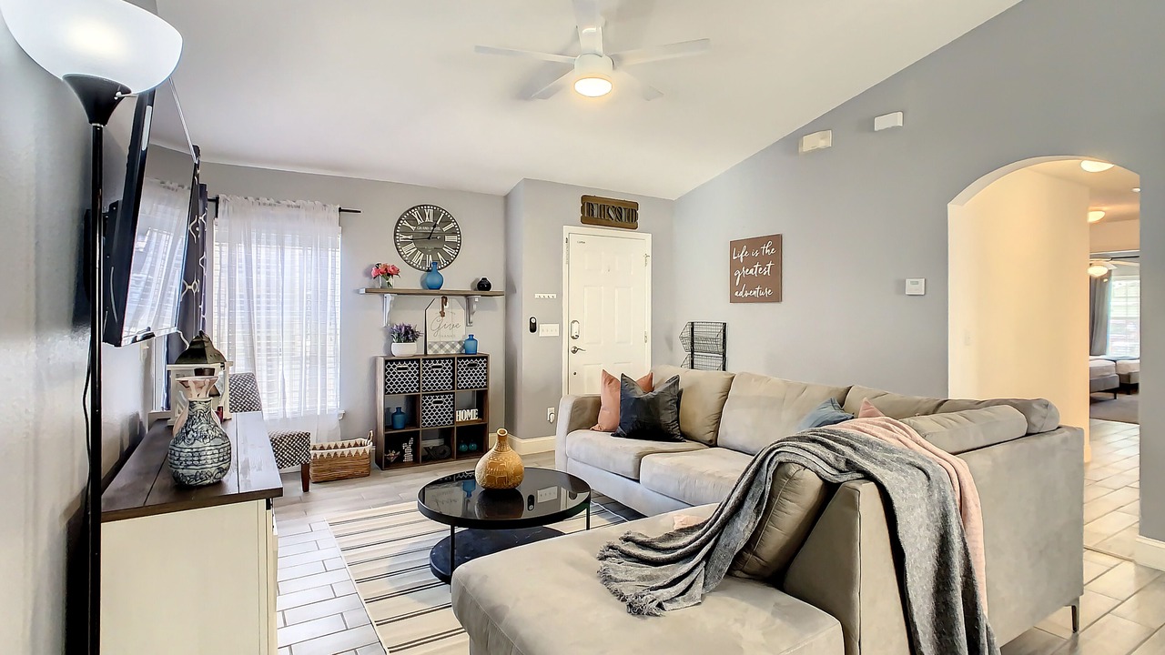 Photo of Livingroom in Sandy Ridge