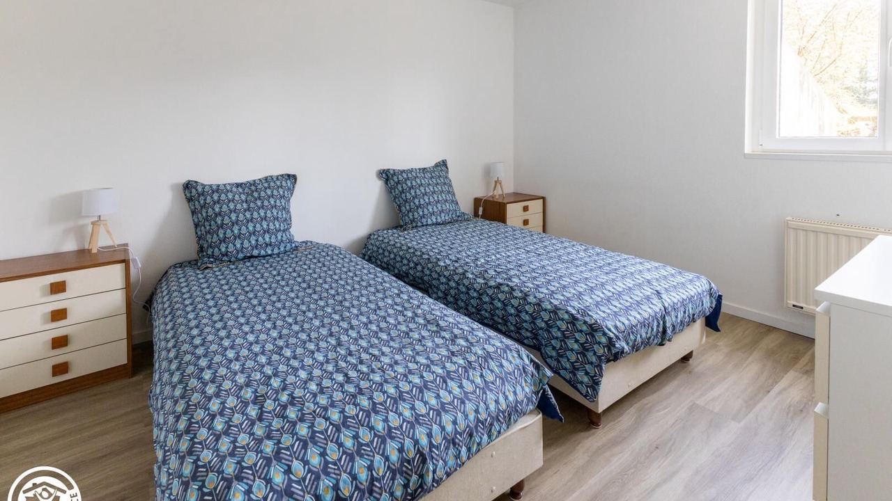 Photo of Bedroom in Charbonnieres-les-Varennes