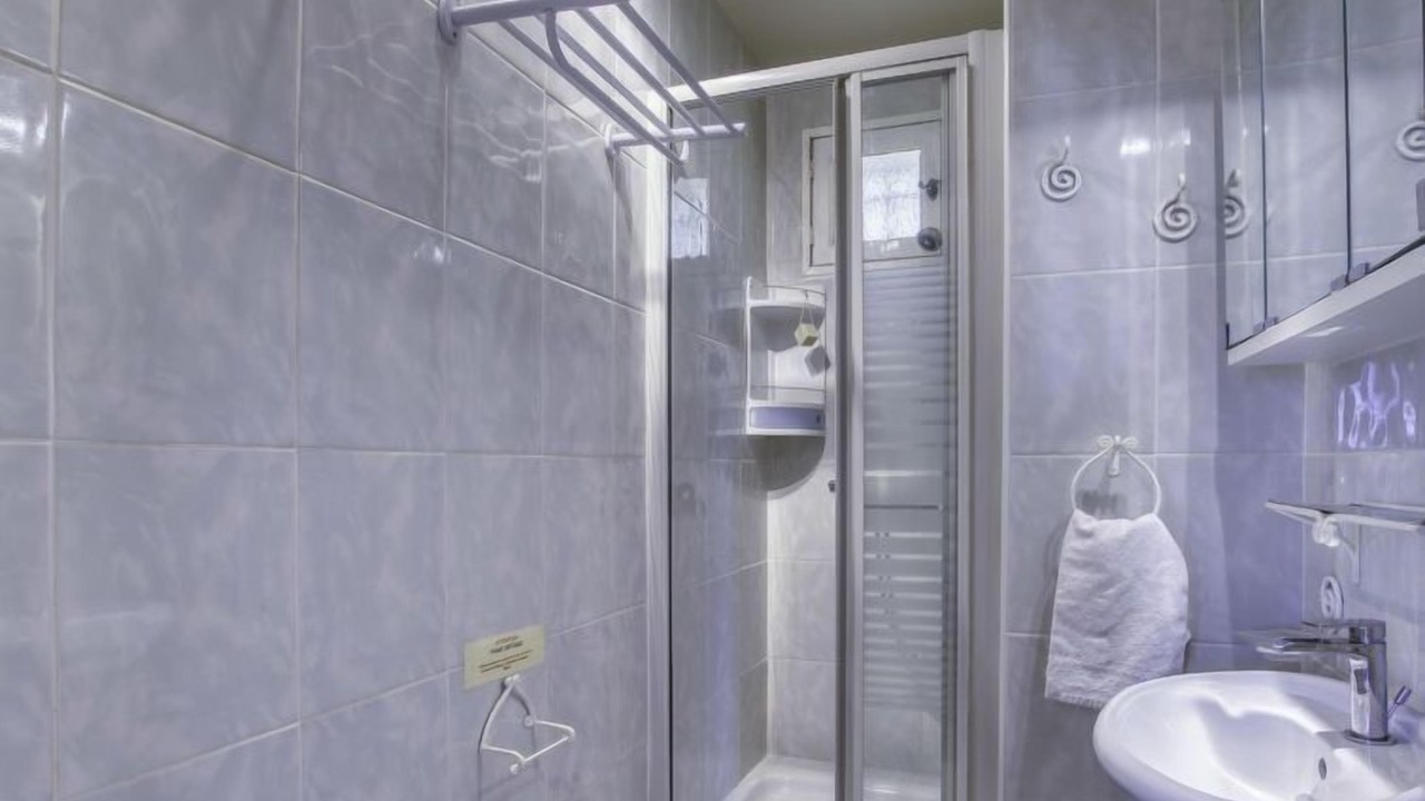 Photo of Bathroom in Le Beausset