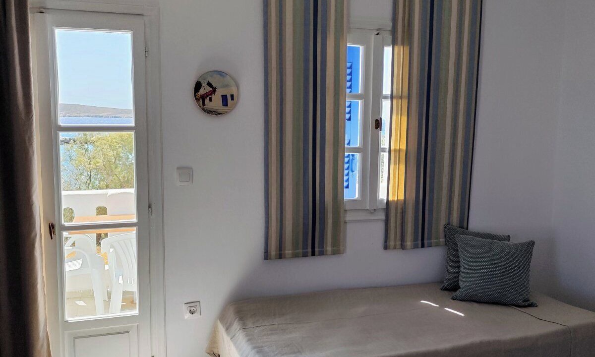 Photo of Bedroom in Drios