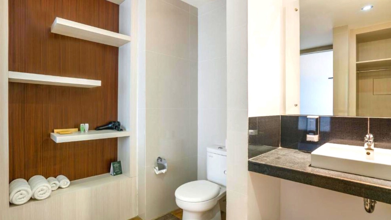 Photo of Bathroom in Petitenget