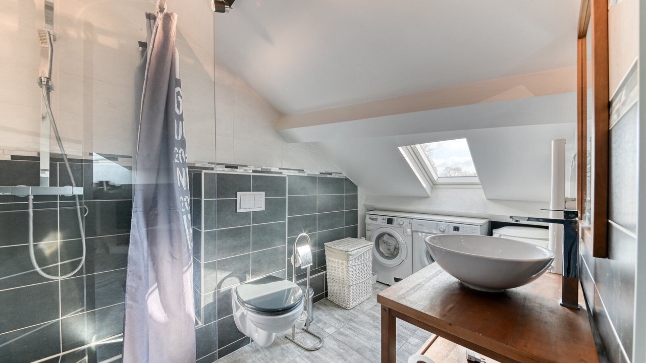 Photo of Bathroom in Leon Blum - Bon Coin