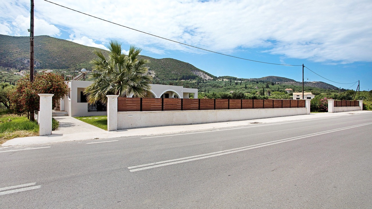 Photo of Outdoor in Alykes