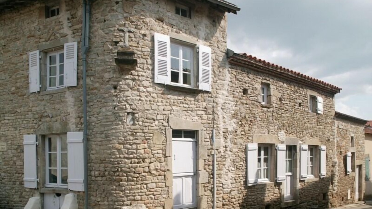 Photo of Outdoor in Artonne