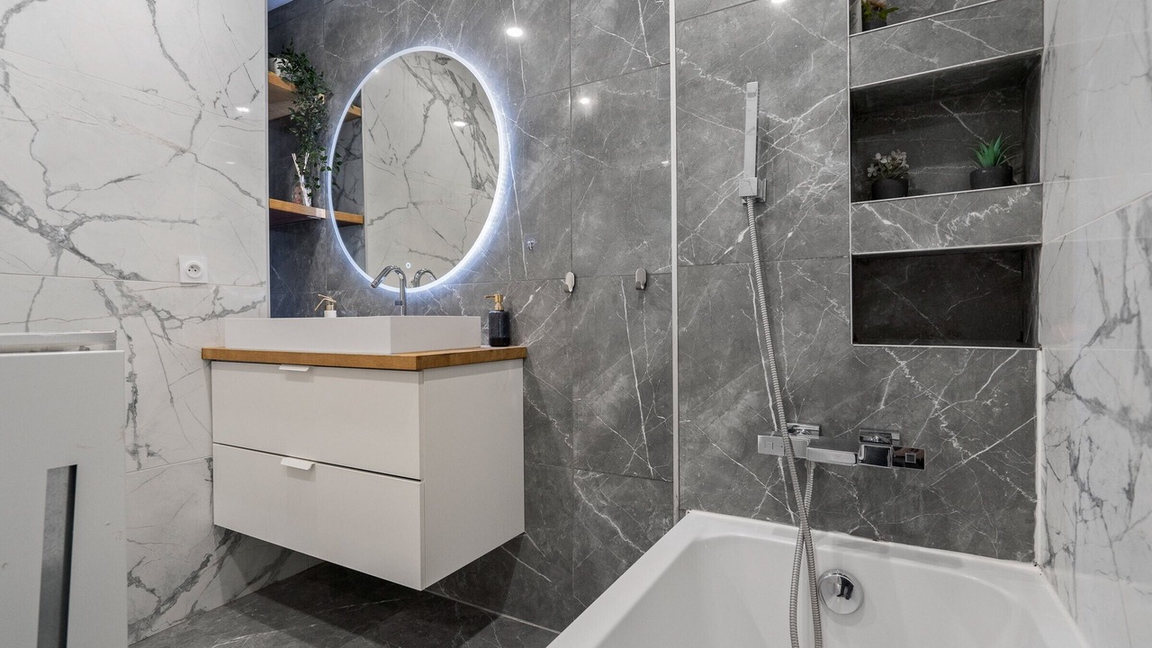 Photo of Bathroom in Grand Clement