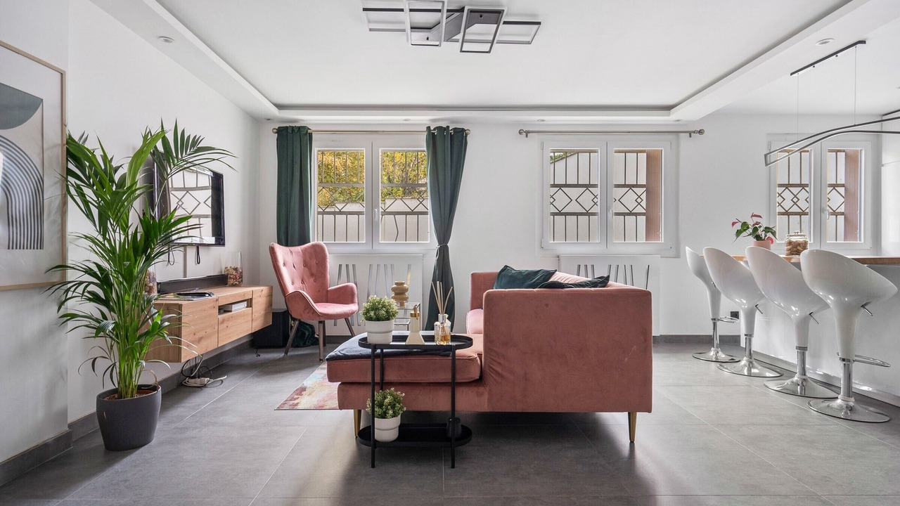 Photo of Livingroom in Grand Clement