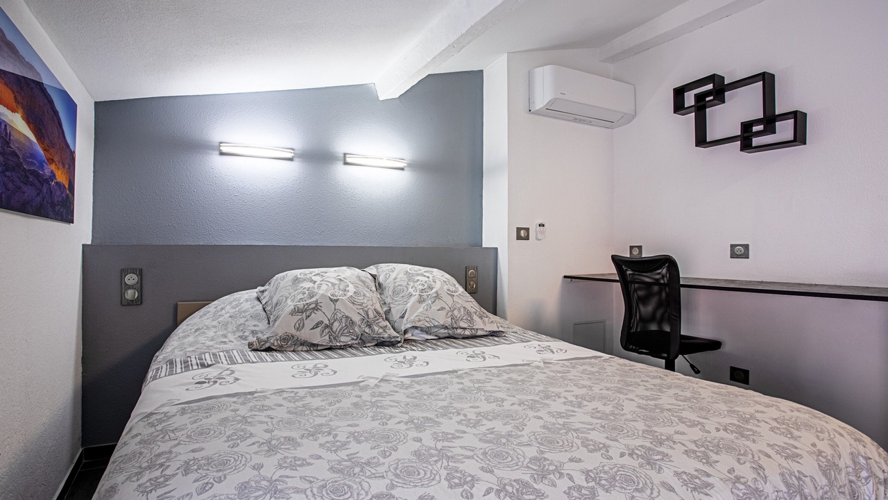 Photo of Bedroom in Carces