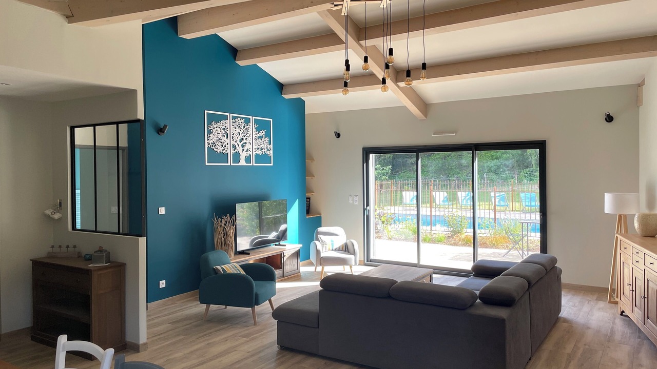 Photo of Livingroom in Meounes-les-Montrieux