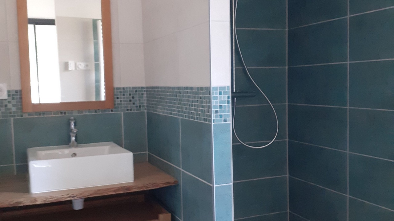 Photo of Bathroom in Meounes-les-Montrieux