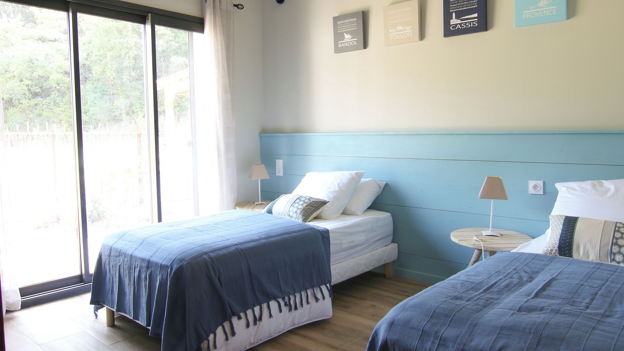 Photo of Bedroom in Meounes-les-Montrieux