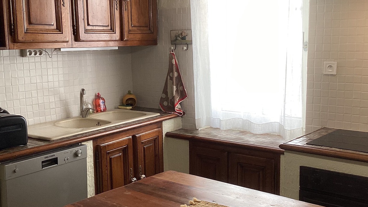 Photo of Kitchen in Velleron