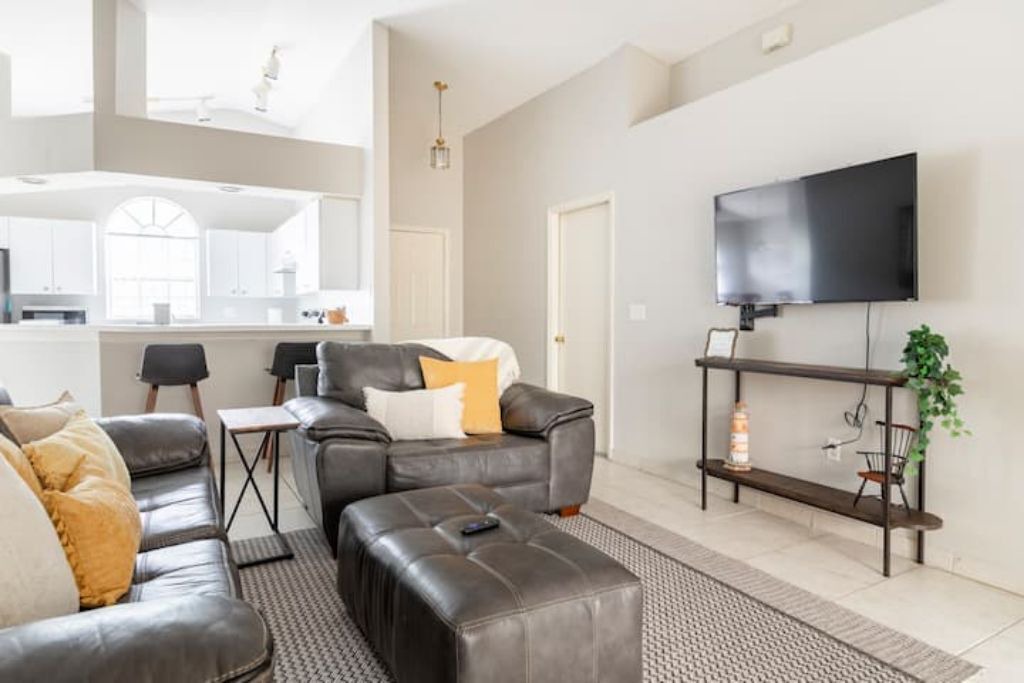 Photo of Livingroom in Nichols