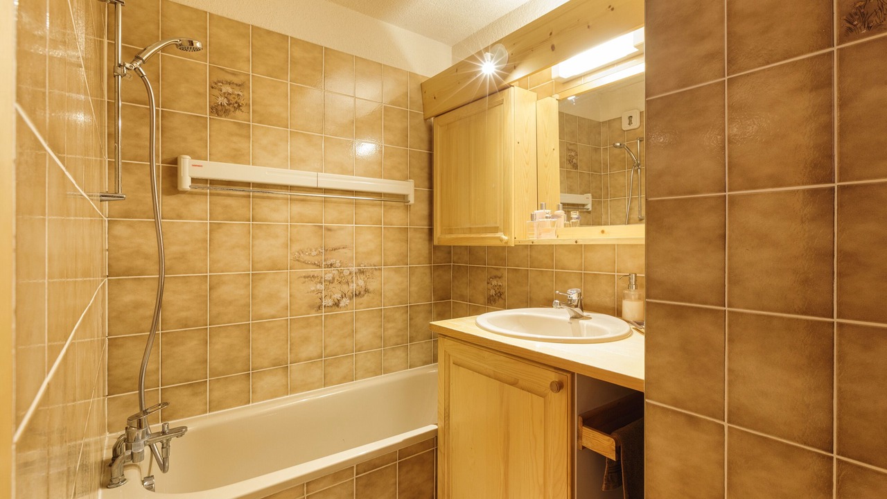 Photo of Bathroom in Cordon