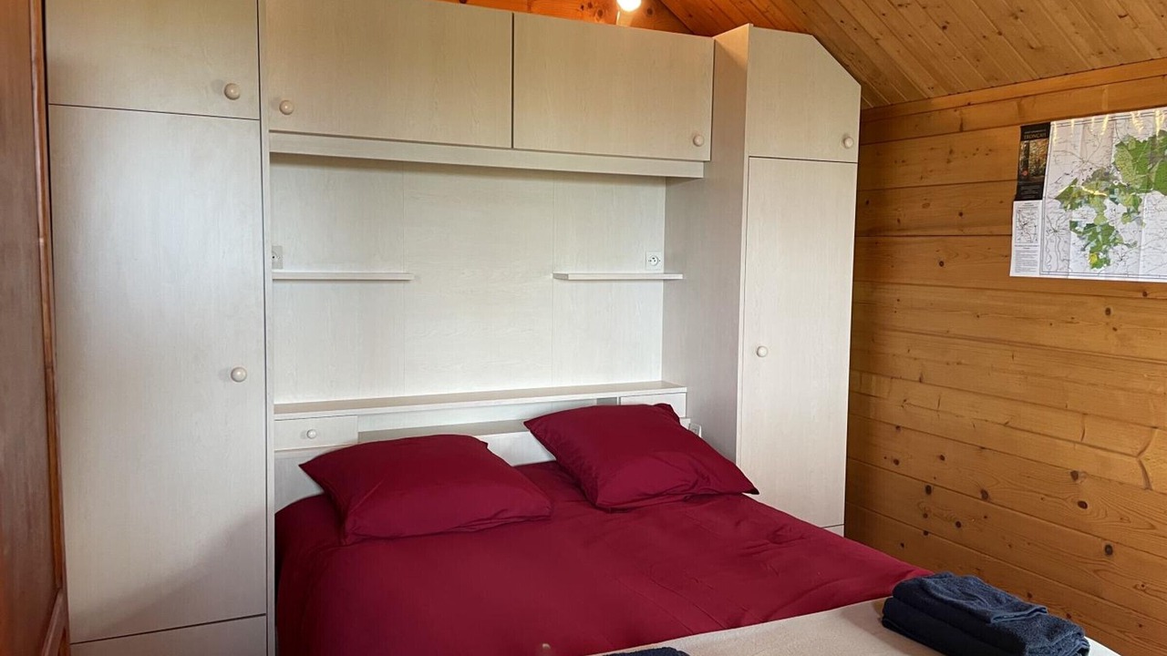 Photo of Bedroom in Saint-Bonnet-Troncais