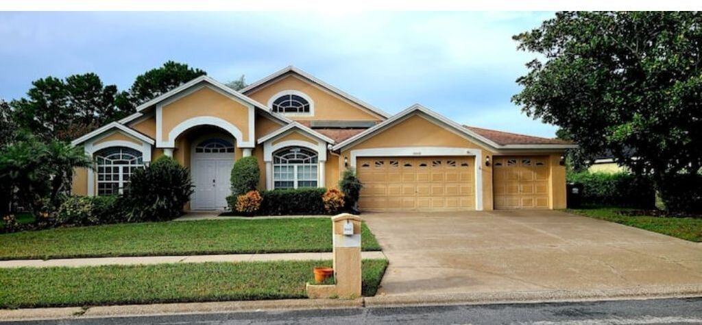 Photo of Outdoor in Boyette Springs