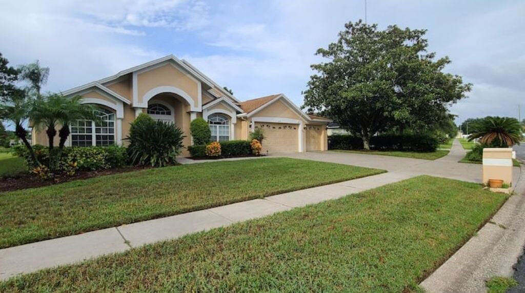 Photo of Outdoor in Boyette Springs