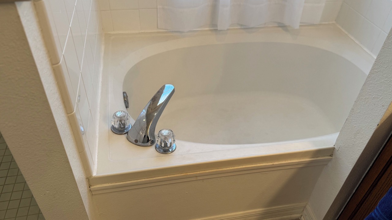Photo of Bathroom in Eagle Pointe South