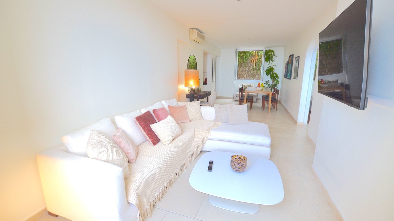 Photo of Livingroom in Beausoleil