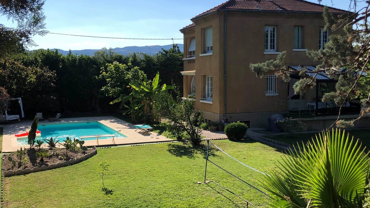 Photo of Outdoor in Bourg-les-Valence