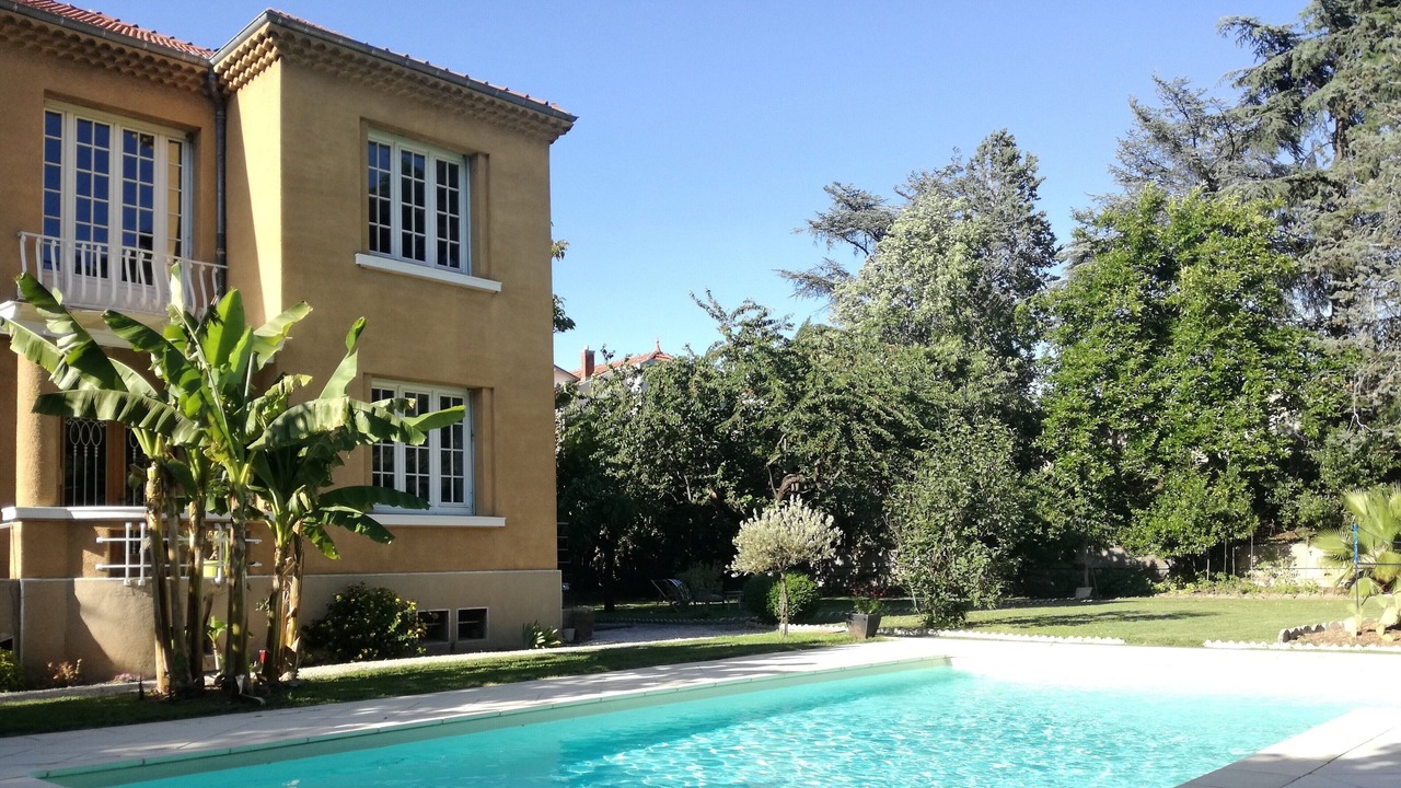 Photo of Outdoor in Bourg-les-Valence