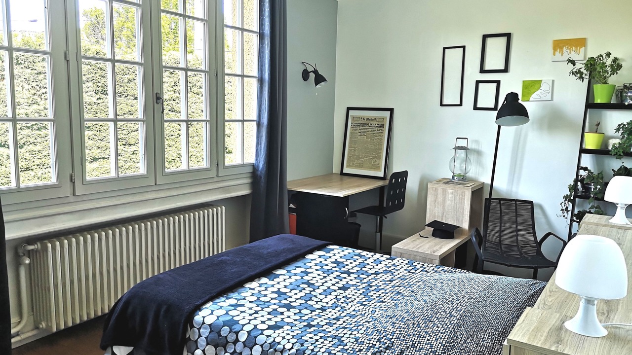Photo of Bedroom in Bourg-les-Valence