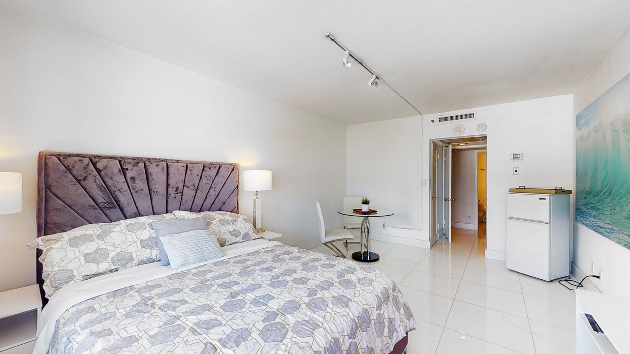 Photo of Bedroom in South Beach