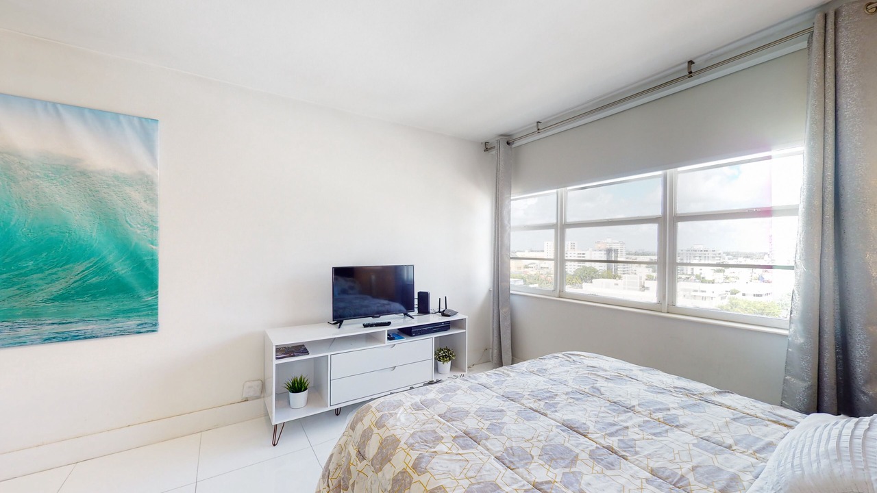 Photo of Bedroom in South Beach