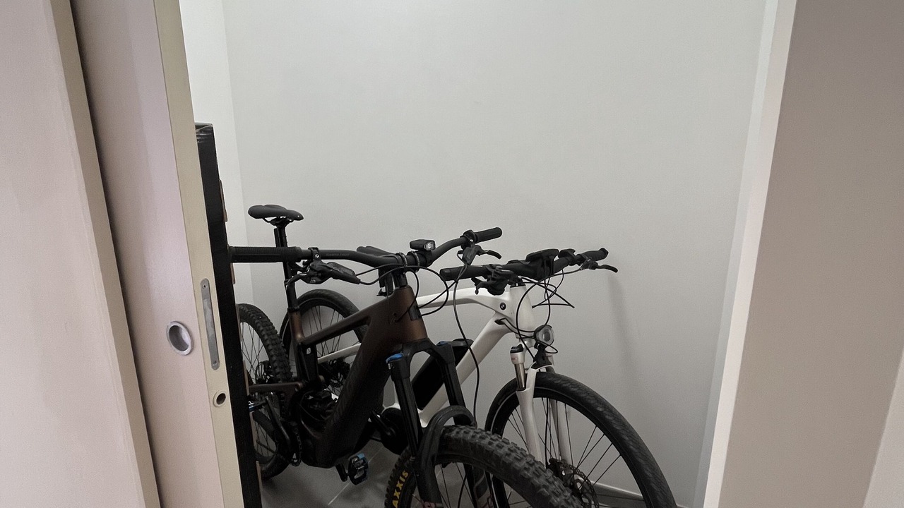Photo of Others in Regusse