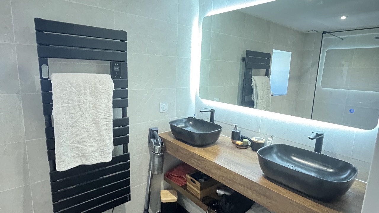 Photo of Bathroom in Regusse