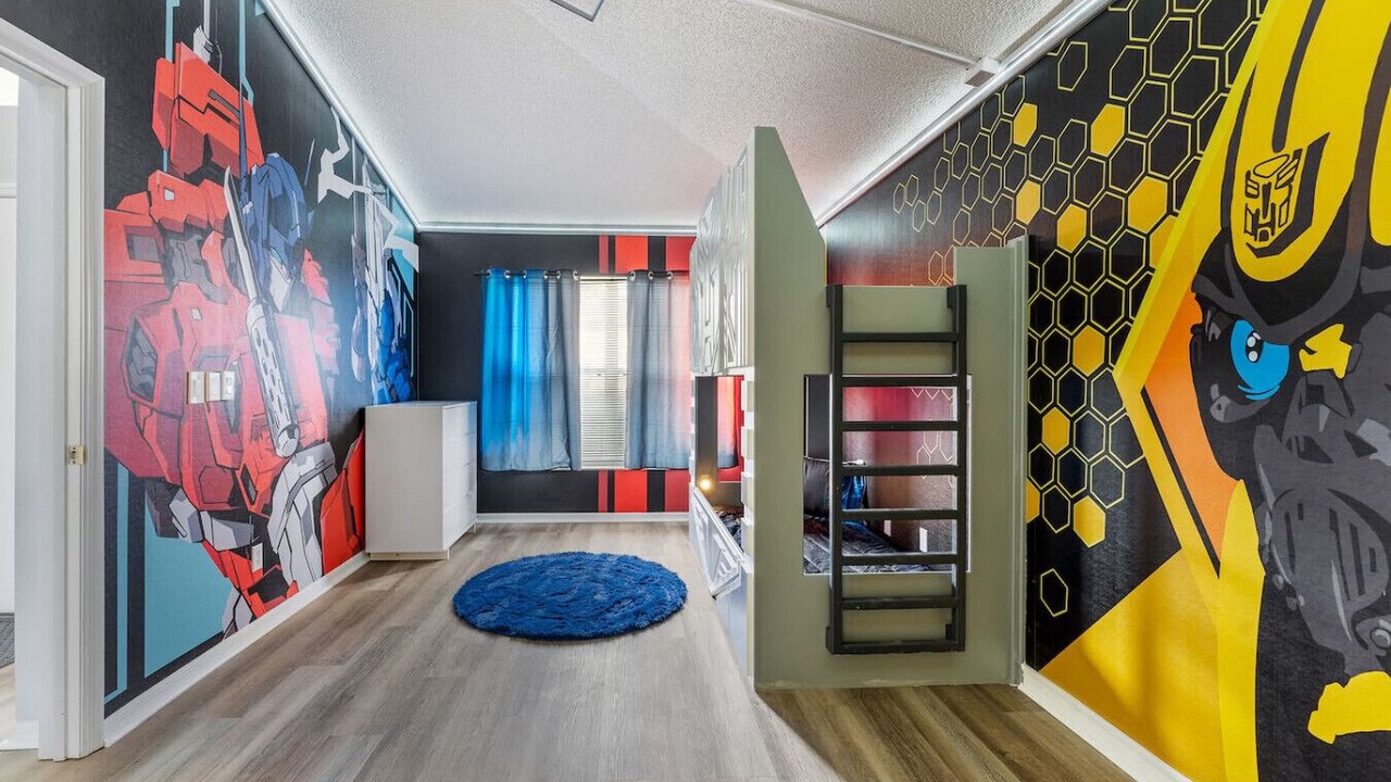 Photo of Bedroom in Seasons