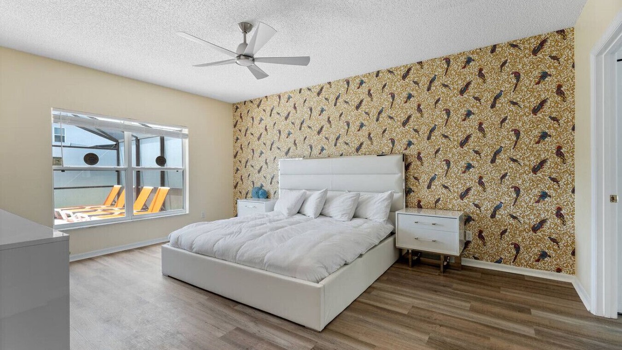Photo of Bedroom in Seasons