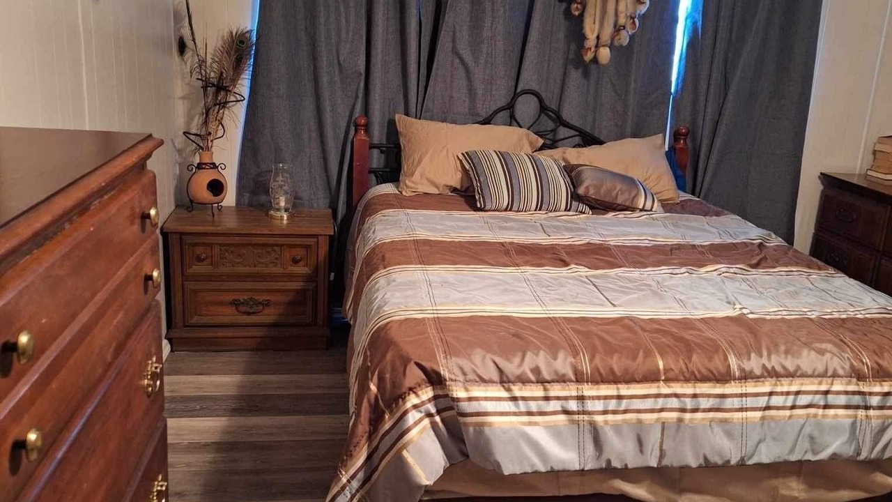 Photo of Bedroom in Crystal Lake