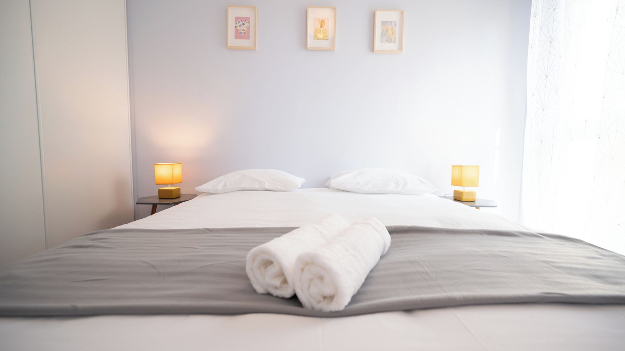 Photo of Bedroom in Leon Blum - Bon Coin