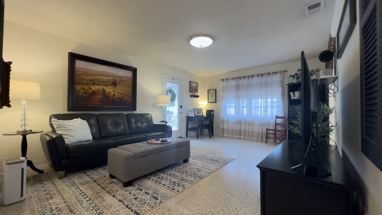 Photo of Livingroom in Lakeland