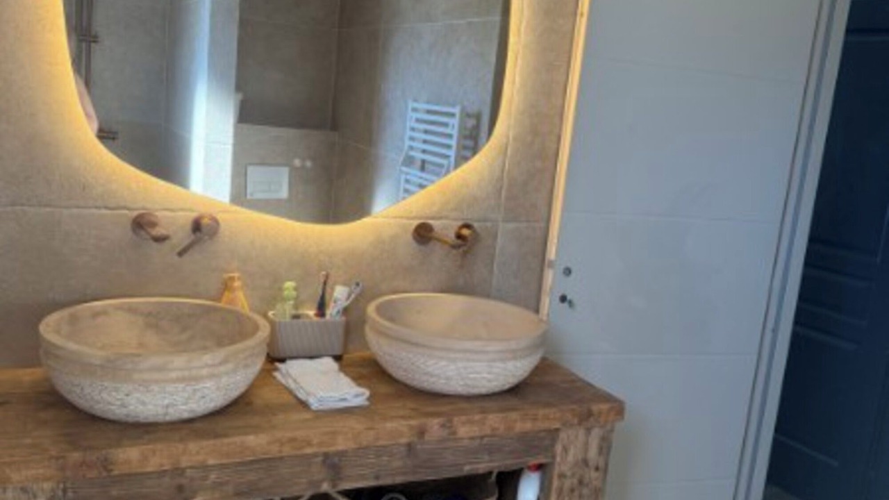 Photo of Bathroom in Meounes-les-Montrieux