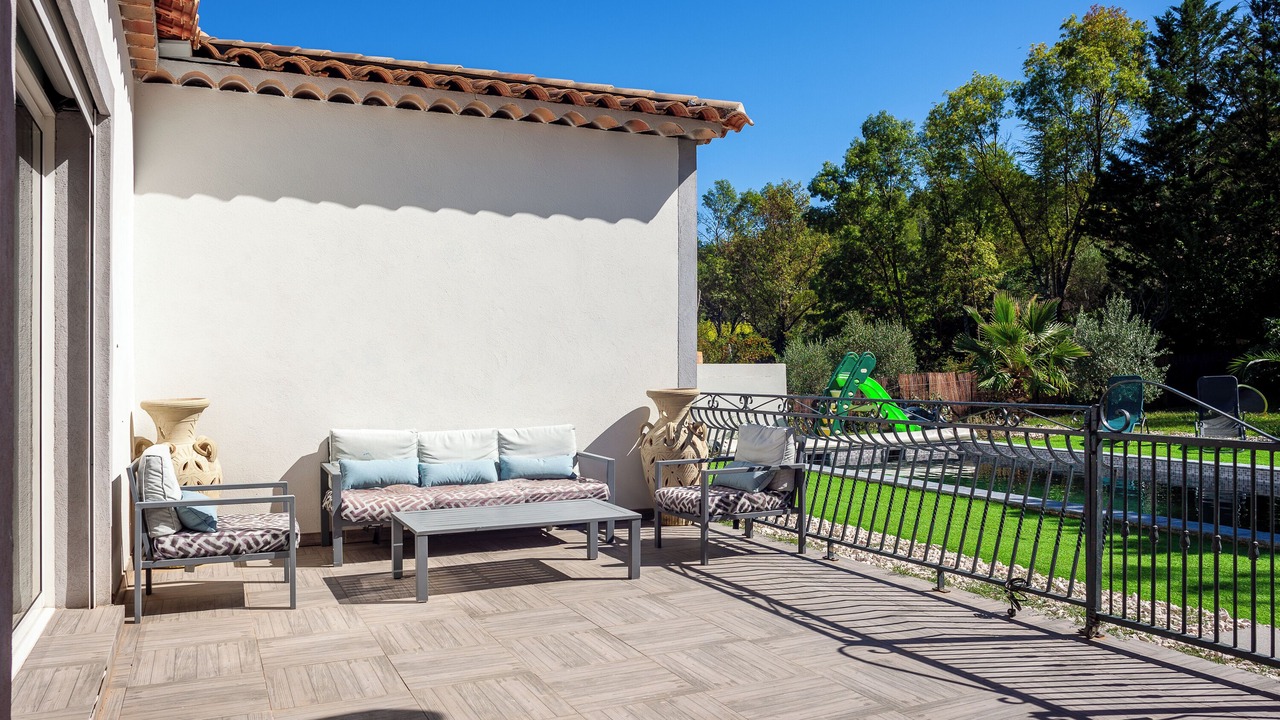 Photo of Patio Balcony in Meounes-les-Montrieux