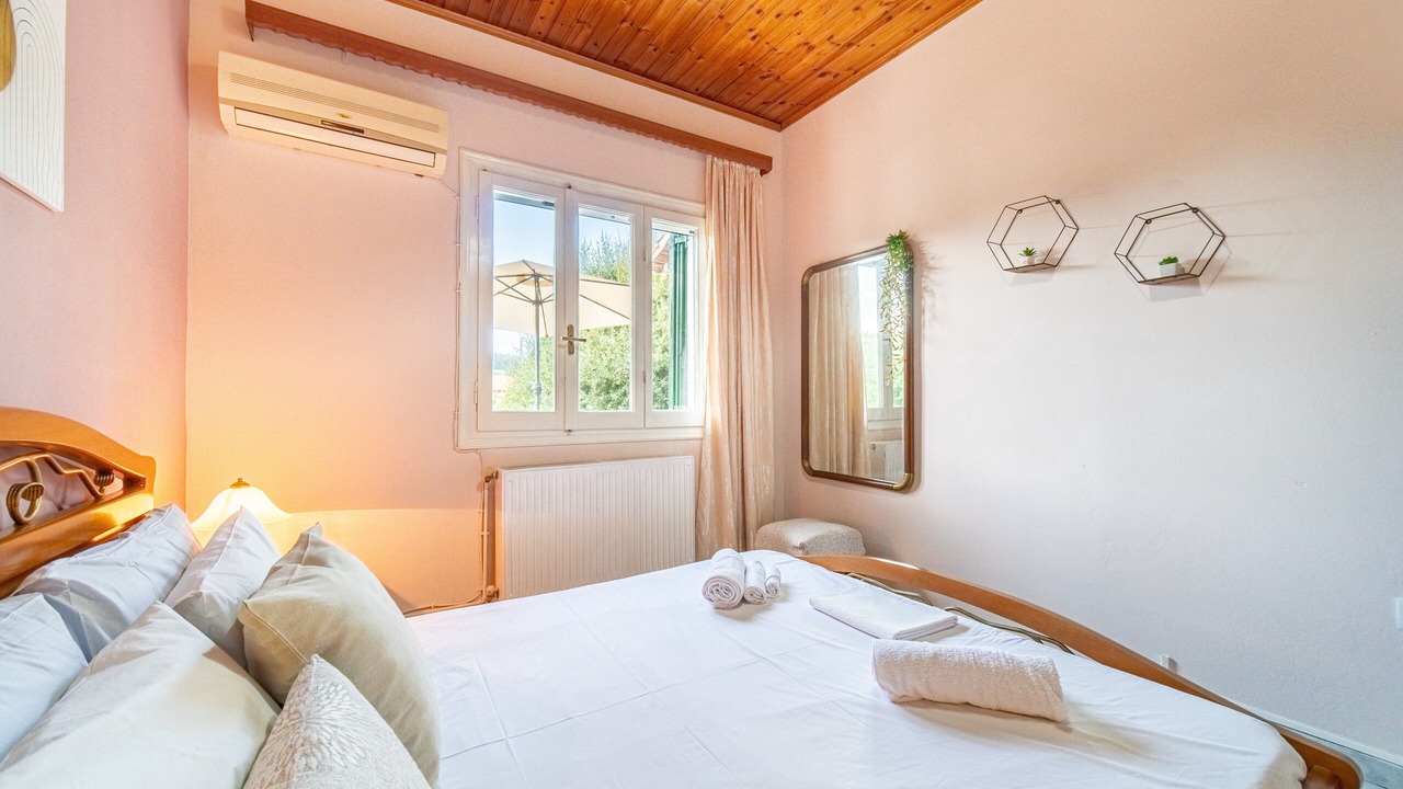 Photo of Bedroom in Parelia